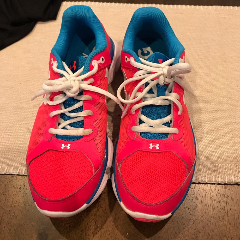 Running shoes 👟